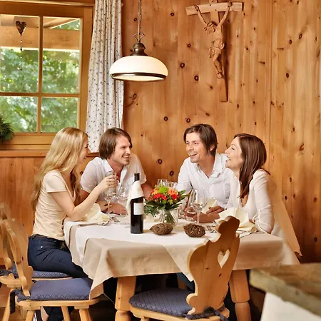 منتزه العطل Adventure Camp